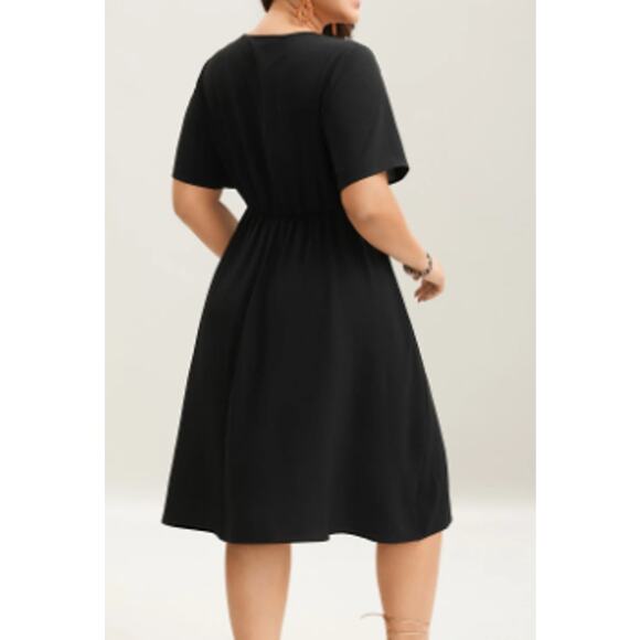 BLOOMCHIC 22-24 3X Plus Black Floral Embroidered Waist-Cinched Midi Dress b109 - Picture 2 of 11